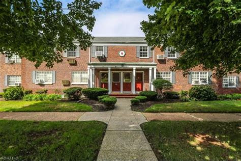 Book The Best Hotels in Roselle, NJ for 2024 from CA $113.